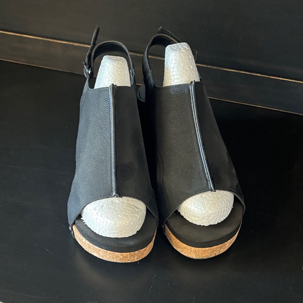 Black Women's Open-Toe Sandals